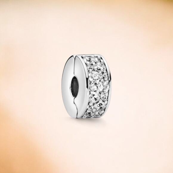 Pandora Clear Pavé Clip Charm - Picture 1 of 6